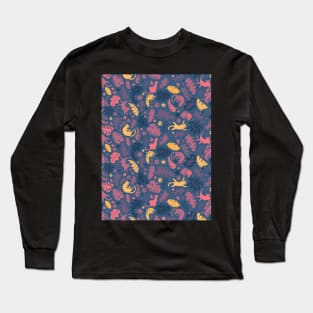 Full pattern of Cats Playing in The Tropical Forest Long Sleeve T-Shirt